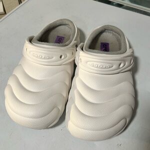 Crocs Overpuff Clog White